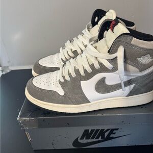 Nike Air Jordan 1 Retro High OG Box